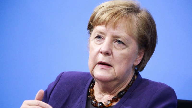 Меркел смята, че нито една страна от Западните Балкани не е готова за еврочленство