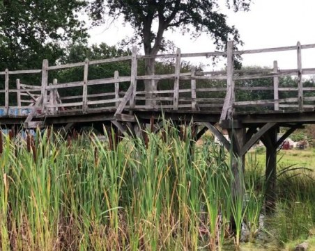 Мостът на Мечо Пух беше продаден на търг за над 150 000 евро