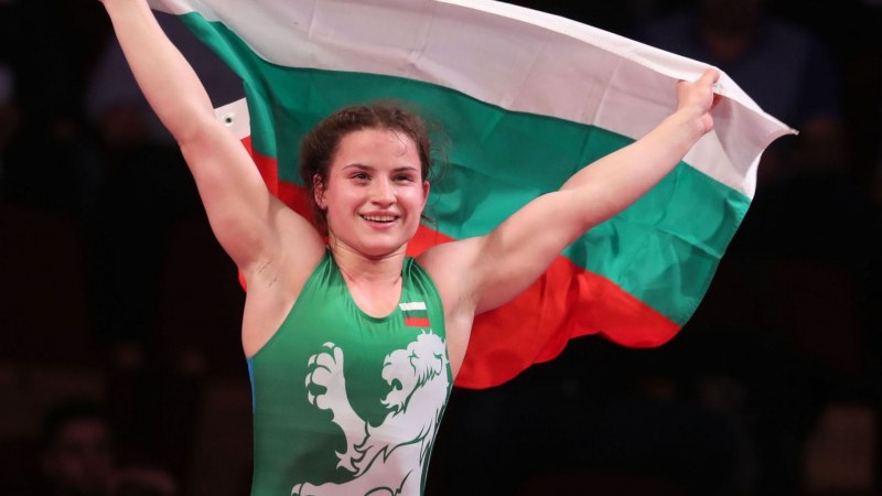 Биляна Дудова е световна шампионка по борба