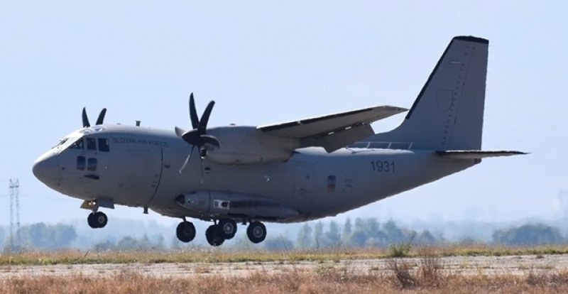 Медицинска евакуация демонстрираха военнотранспортни самолети на летище Пловдив