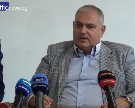 Петко Ангелов плаща над 150 000 лева на месец на себе си за наем на автобуси и гараж, отчита ги като загуба