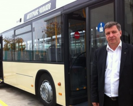 Чолаков отчита между 2,4 и 5 билета на курс на 7 автобусни линии, разходите за наем в пъти над приходите