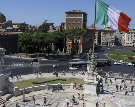 Италия овладя пандемията. От понеделник всичко ще работи нормално