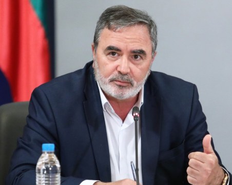 Кунчев: Основната ни цел е чрез ковид сертификатите е хората да се върнат към свободния живот