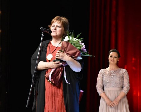 Напусна ни издателката Надя Фурнаджиева