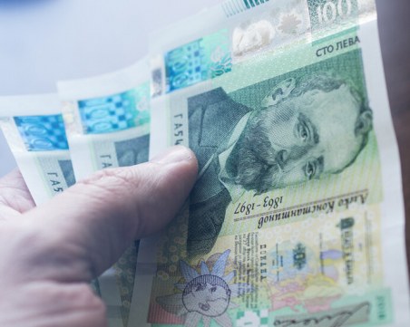 Мним преброител отмъкна парите на пенсионер