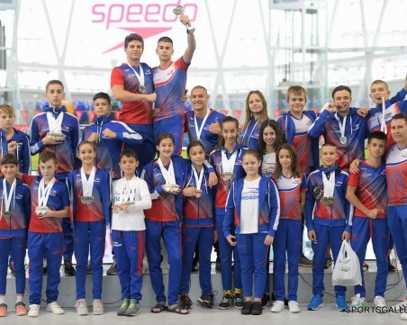 Пловдивски клуб с 35 медала от международен турнир в Бургас