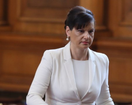 Дариткова се оттегля от политиката, връща се към медицината
