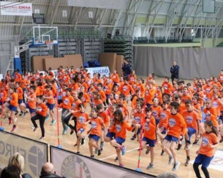 Пловдивският клуб Виктория Волей стана на 18 години