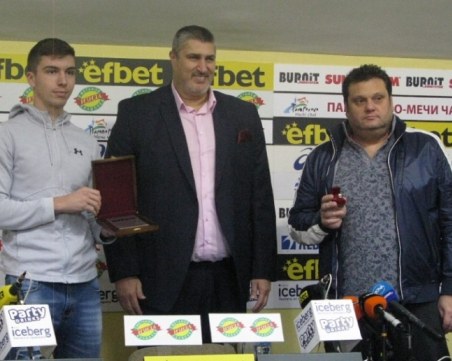 България U19 е отбор на годината за месец септември