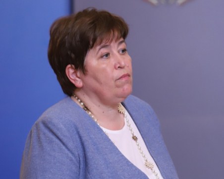 Министър Стела Балтова е с COVID-19