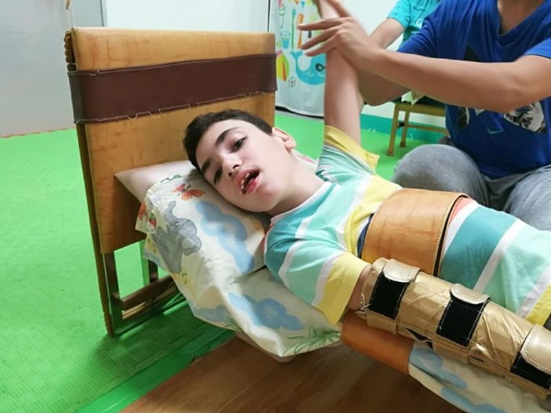 Мишо от Асеновград започва рехабилитация в Китай, нуждае се от помощта ни
