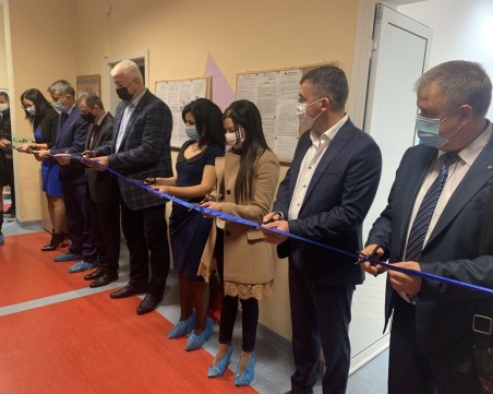 Кметът Здравко Димитров откри специализирана стая за изслушване на деца