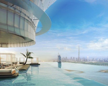 Първият и най-висок 360-градусов инфинити басейн постоиха в Дубай
