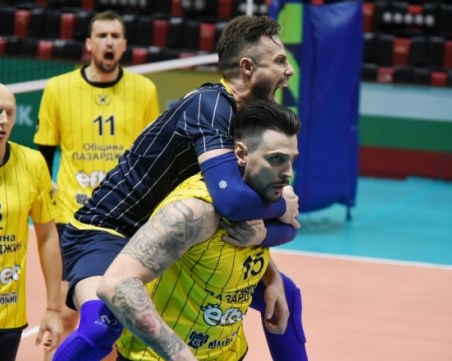 Волейболният Хебър продължава напред в Шампионската лига след победа и 