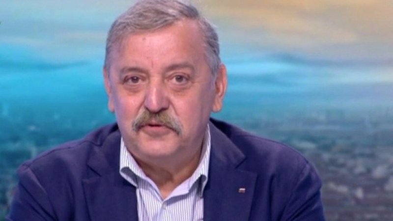 Проф. Кантарджиев: До седмица ще може да се поставя трета доза и на Moderna в България