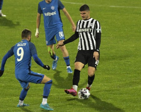 Локо приема Пирин в отложен мач