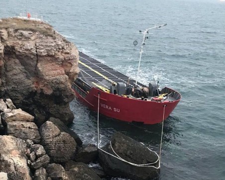 Най-накрая! Започва разтоварването на 