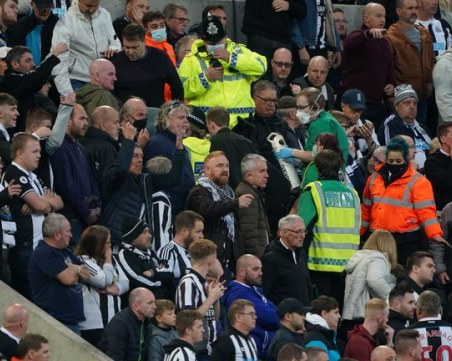 Разкриха кой спаси фена на Нюкасъл, получил инфаркт