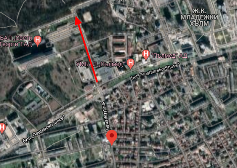 Ремонт затруднява движението по ул. 