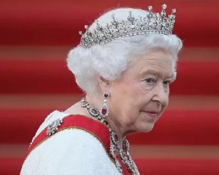 Кралица Елизабет отмени пътуване заради влошено здраве