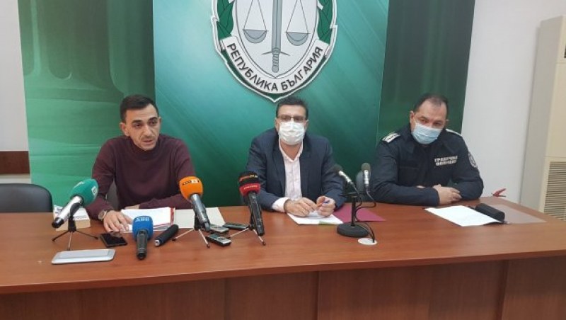 Селски кмет взимал между 5 и 10 бона, за да прекарва сирийци през България