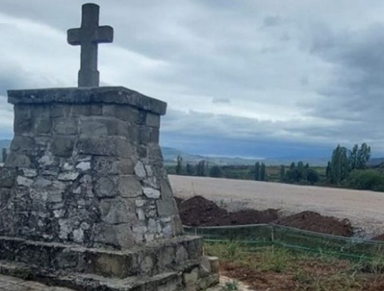 Скандалът за военните гробища в Македония нанесе изключително сериозна щета върху репутацията на България