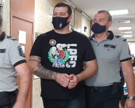 Качака и Симеон Иванов отново пред съда! Експолицаят сам поиска да остане зад решетките