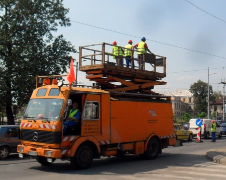 Премахват тролейбусни жици по няколко булеварда в Пловдив
