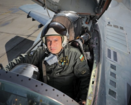 Синът за загиналия пилот Валентин Терзиев съди авиобаза Граф Игнатиево