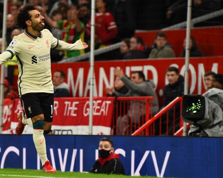 Ливърпул разби Юнайтед с 5:0 насред 