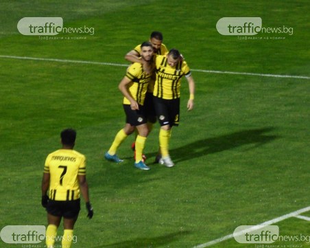 Десет от Ботев изпуснаха много и загубиха от Лудогорец