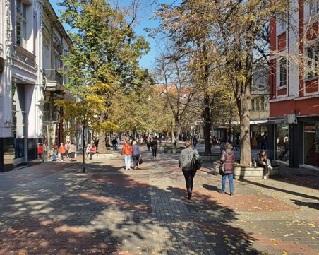 Времето остава слънчево в Пловдив, максималните температури леко се понижават