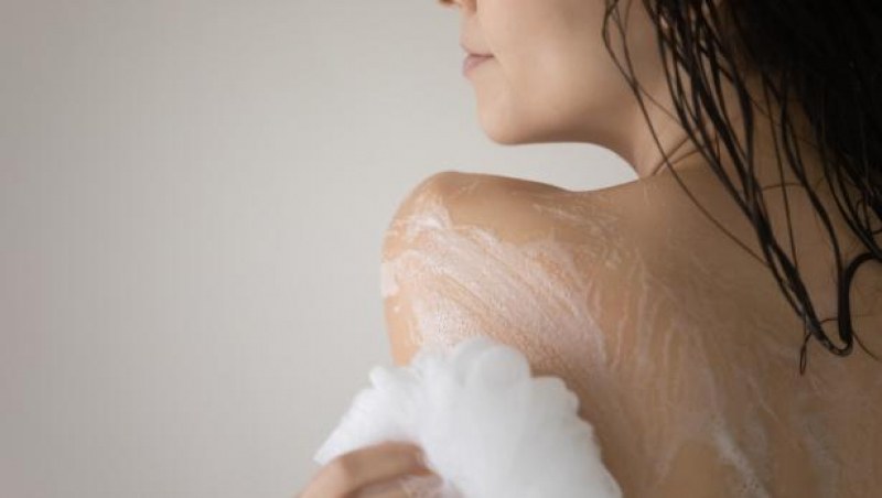 Кое е по-добро за тялото: сапун, душ-гел или измивна течност