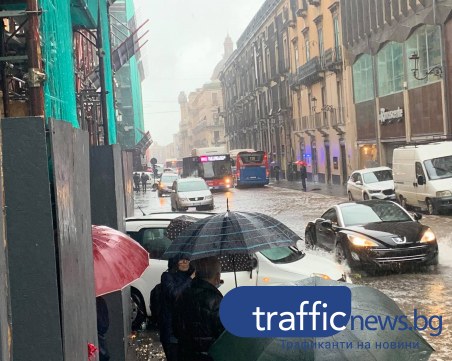 Пети ден наводнения в Сицилия, Катания е под вода