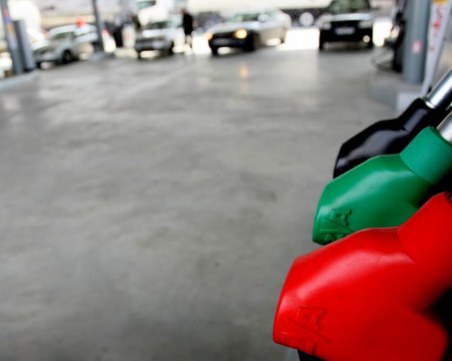 Арестуваха трима младежи в Пловдив, обрали няколко бензиностанции