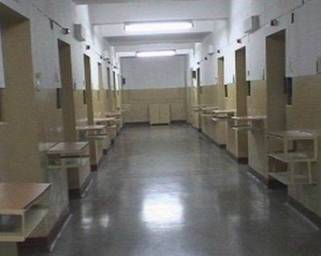 Огнище на COVID-19 в женския затвор в Сливен