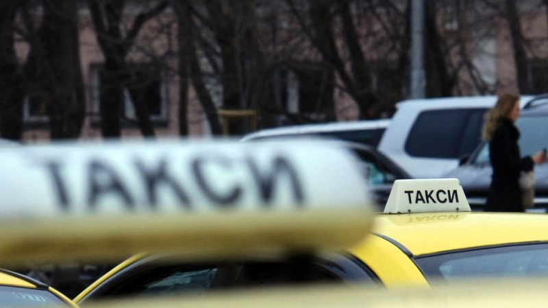С протест таксиметрови шофьори поискаха увеличение на тарифите