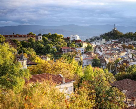 Облачно време под тепетата, термометрите – до 15 градуса