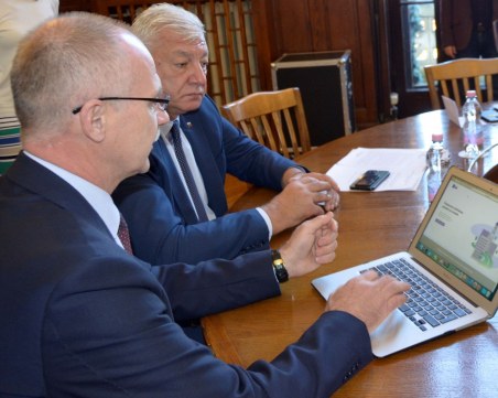 Здравко Димитров обсъди дигитализацията на градовете с руски експерти