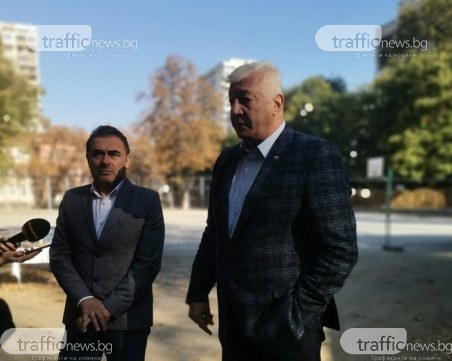 Зико: Призовавам общинската администрация на Пловдив да се ваксинира