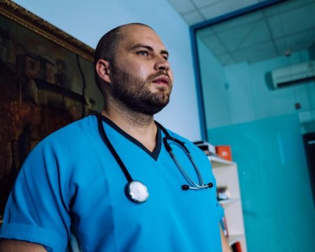 Български лекари изготвят и тестват лекарство срещу COVID-19