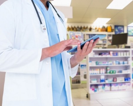 Фармацевтите подписаха удължаване на договора с НЗОК