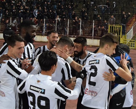 Локо с впечатляваща победа на 