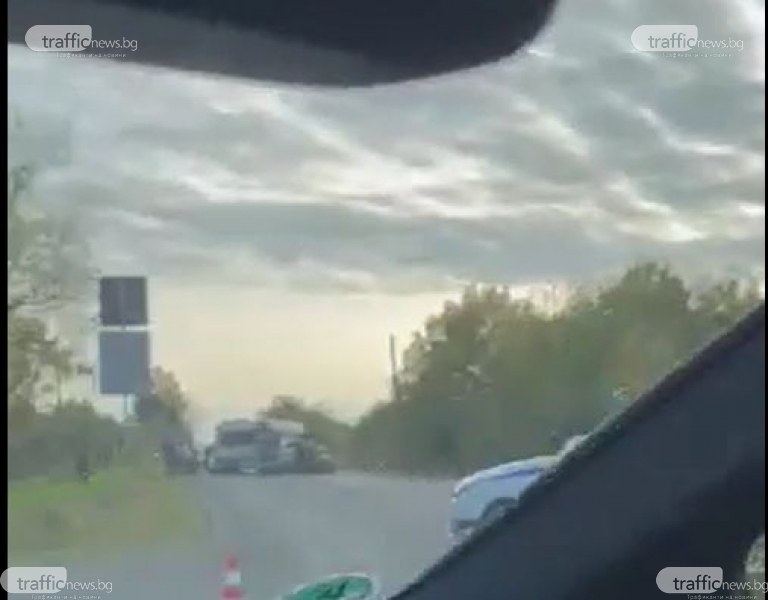 Навлизане в насрещното движение е причината за катастрофата край Черноземен