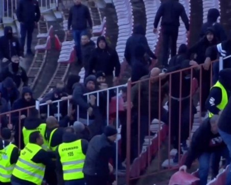 Няма задържани след боя между феновете на ЦСКА и Локомотив