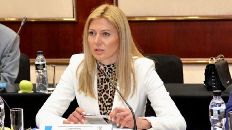 Освободиха Нели Андреева от длъжността на заместник-министър на транспорта