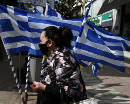 Неваксинираните в Гърция ще влизат навсякъде само с отрицателни тестове