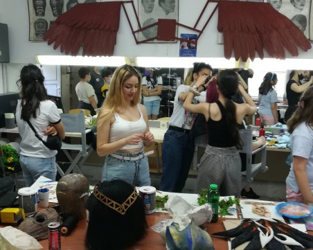 Официално: Сценични кадри се сдобива и с ателиета