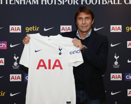 Официално: Антонио Конте е новият треньор на Тотнъм